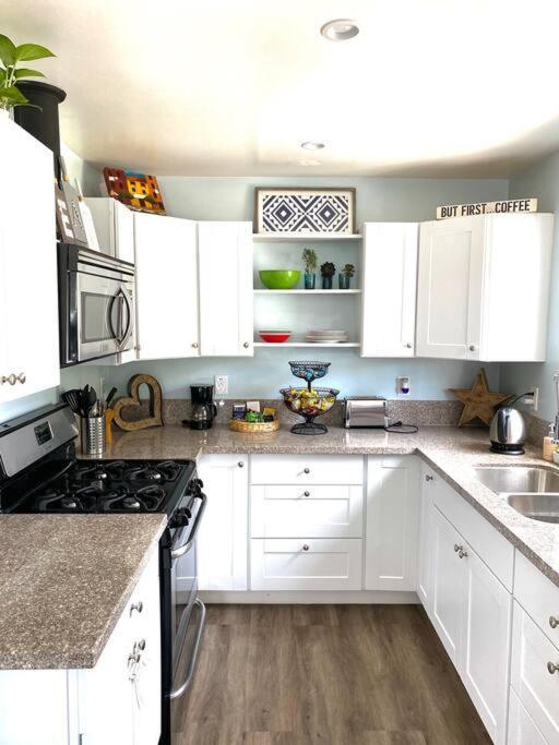 Hidden Gem La 2Bd House With Dreamy Backyard Villa ลอสแอนเจลิส ภายนอก รูปภาพ